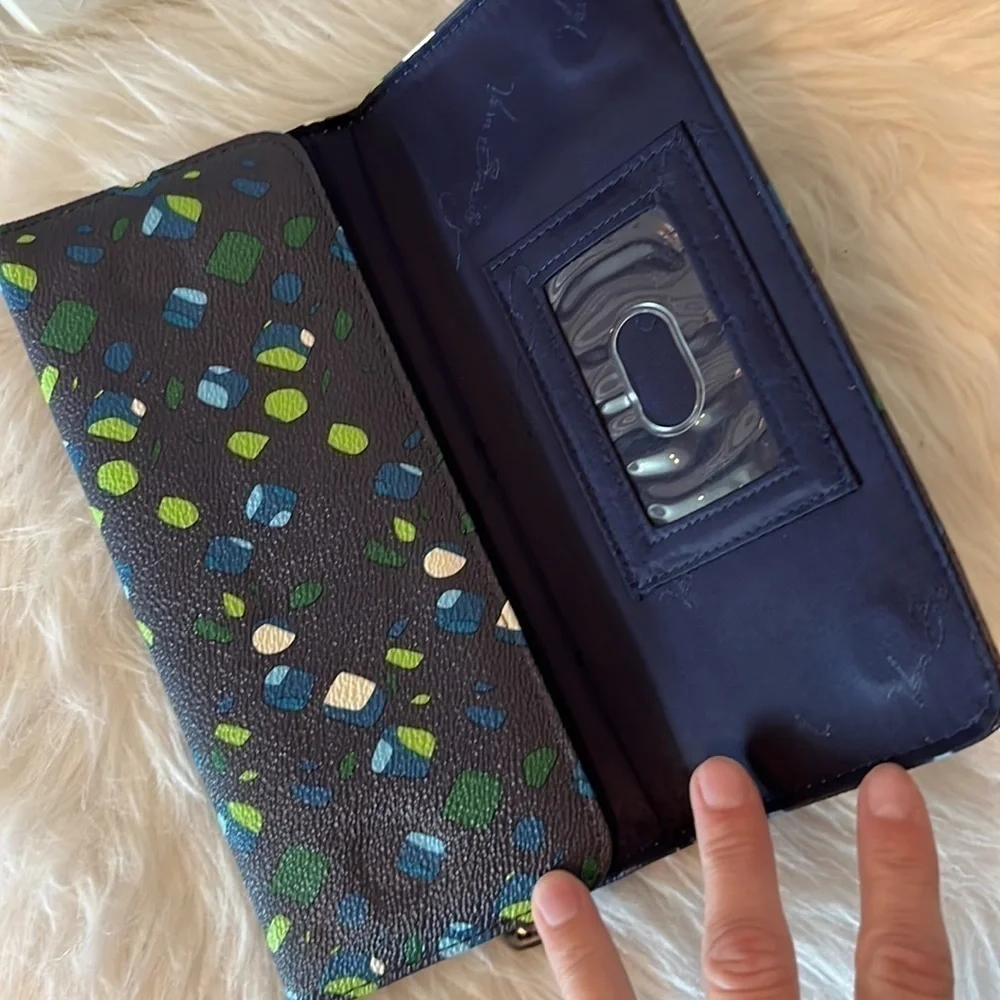 VERA Bradley Ink Spots Trifold Wallet, hard vinyl cute and great condition - Picture 6 of 9